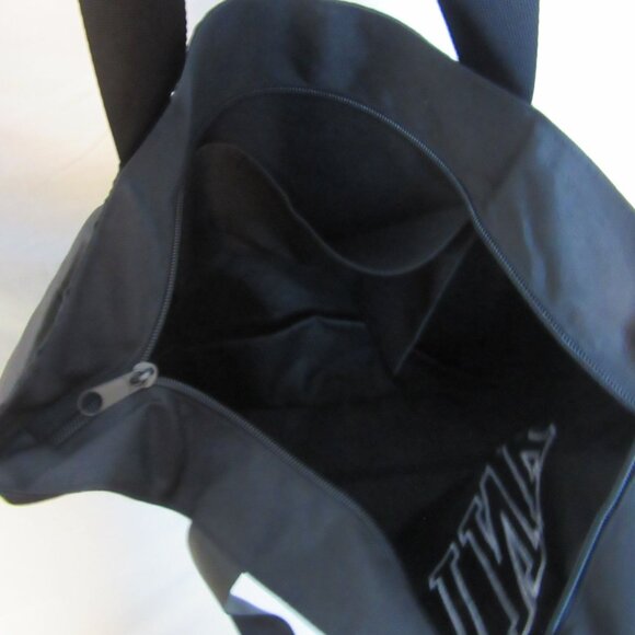 Victoria Secret Tote Bag Love Pink Plaid Black Duffle Zip Pocket Y2K NEW - Picture 4 of 4